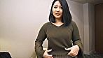 シーン1：ドMな言いなり巨乳妻。乳を雑に揉まれたり、だらしない尻を叩かれ感じちゃう困った体質。そんなメス豚淫乱妻には、無許可で中出し！