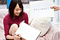 まお（21） マジックミラー号 素人女子大生限定100の質問中に突然デカチンを即ハメ！恥じらいつつも連続ピストンでオマ○コぐちょ濡れ大絶頂！おまけに大洪水！ サンプル画像3