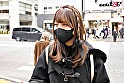 AV初出演！マジックミラー号緊急出張！「どんなエッチをするの？」竹●通りを歩く地雷メイク女子を脱がせてみたら何ともヤラしい雪肌モチモチFカップ（しかもピンク乳首）素顔のエッチも見たくってミラー号下車後にスッピンおかわり2回戦まで撮れちゃいました！ サンプル画像2