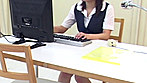 パンチラフェチおやじ 会社のコピー機の下に仕掛けた隠しカメラ サンプル画像8