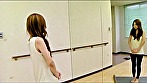 ピラティススタジオの恥ずかしい女の子 サンプル画像3