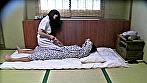 出張マッサージのおばちゃんにチ●コを見せつけ中出し！ 10
