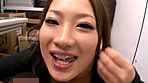 僕のバイト先にめっちゃ可愛い女の子がいるので、勢いで口説いてみたら意外と簡単にAV出演してくれた あいかちゃん 画像17