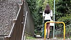 街で見かけた超際どいミニスカのオンナたち 30人 4時間SP サンプル画像19