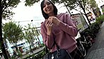 頑なにAV出演を拒んでいた行きつけの秋葉原家電量販店の店員のKちゃんを口説いて撮影に成功。そして勝手に発売！！ サンプル画像2
