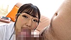 真面目で堅物そうな休憩中のリケジョ研究員がターゲット！性に対して関心が無いように見えて実は全員むっつりドスケベ！？チ●ポを出されると研究対象のように観察・触診してフェラチオまで！もう興奮してグチョグチョのオマ●コは体育会系チ●ポを拒めない！ 223分SP - Image 3