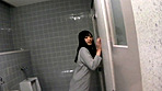 我慢の限界！！美女たちの立ち小便 盗撮映像 サンプル画像8