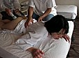 突撃！大久保でK-POPアイドルにハマッてる四十路五十路オバちゃんにエロマッサージしたら悶絶イキ狂い サンプル画像11