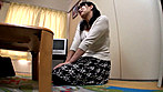 淫乱人妻の体を張った交渉術 『イイ事してあげるからOKして下さい』 サンプル画像14