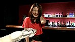 バレたらSEX！ガールズバーでバイブ挿しながら接客して下さい！ - Image 1