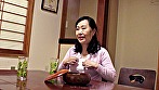 祖母の誕生日にマッサージ師を呼んで性感マッサージをさせたら･･･M・J（70） サンプル画像1