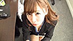 僕の前でわざとチラリ露出する人妻OLが淫語で挑発してきて･･･ 佐々木あき サンプル画像2