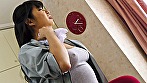 電気屋の関西弁丸出しなお姉さんの爆乳おっぱいにHなイタズラ 高城彩 サンプル画像3