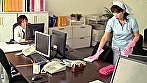 「ダメょぉ～声が出ちゃう～」掃除のおばさんのムチ尻をしつこく触ってみたら･･･ 180分 サンプル画像4