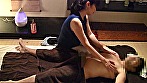 健全マッサージ店の熟女に、たくましく勃起したモノを見られてしまい･･･ サンプル画像2