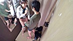 試着室で人妻店員にチ○ポ出して裾上げをお願いしたら サンプル画像19
