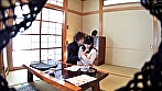 昼下がりの人妻ハンティング！！出会って10分！！訪問販売員が自宅にお邪魔してエロい事する一部始終 240分 サンプル画像2
