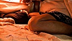 コタツの中でひっそり義母のマ○コを触れると、息子に陰部を弄られ欲情して粘度の濃い愛液が溢れ出しイカされる サンプル画像9