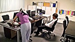 清掃員のおばさんを口説いてSEXする 9人4時間 画像21