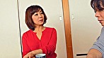 嫁の母と婿が2人っきりでAV鑑賞したら興奮しちゃって･･･※生でハメた 画像1