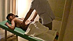 寝取られ妻隠し撮り投稿 愛する妻が他人男の性感マッサージで昇天してヤラれてしまう！？4家族