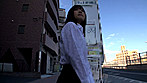 満員車内で人妻のスカートがめくれ上がりパンツ丸出し！せっかくだから勃起チ○ポを密着させたら、何度もお漏らしするぐらいに悶々と男を待っていたのだ！ サンプル画像11