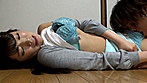 下着を干す人妻のパンチラ！ベランダ越しに勃起チ○ポを見せつけたら簡単にヤレた！ サンプル画像8