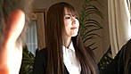 女性のスーツ姿が好きな僕は黒ストッキングとパンティに興奮して勃起してしまったチ○ポを尻に押しつけた サンプル画像3