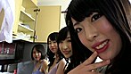 妻の妹達がミニスカTバックで我が家を掃除しにきて興奮度MAXフル勃起！！ サンプル画像3