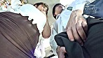 満員バスで人妻のボインが思春期少年の体に密着！パンパンに腫れたチ○ポを股間に感じて奥様のハァハァも止まらない。車内でグリグリ挿入させられちゃった！ サンプル画像21