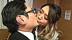 中途採用する面接官に抜擢されたら、面接に来るのはギャルばかり！セクハラしてやろうかとドキドキしていたら積極的にソソる逆セクハラ！？社内ではヤバイ止めてくれと言うぼくに、採用してくれなきゃ駄目と皆の目を盗んでマ○コにチ○ポを強制的に入れさせられた！！気持ちよすぎて参りました、すみません サンプル画像21
