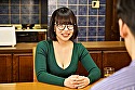 飢えた妻の友人と濃厚クンニでイカせまくりの根本までFUCK!!妻の留守中に妻の友達が訪ねて来た。妻の留守を伝えたが、せっかくなので少しお話ししませんかと言うので、とりあえず家に上げると、自分の夫とのセックスレスの不満を言いながら、お宅はどうですかと聞いてきた。「まあ、それなりに」とお茶を濁すと「クンニはしますか」とか「どんな感じですか」とかしつこく聞いてくるので、段々お互いソソられてエロい感じに・・・ - Image 11