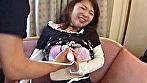 人妻たちをターゲットにナンパ！奥さん最近旦那とセックスしてますか？ 性欲溜まってるなら僕とセックスして解消しましょうよ！ サンプル画像17