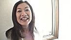セックスが大好きなえろ熟女！好物のおち〇ちんをお口に咥えてフェラチオすればまん〇濡れ濡れ！挿入されて悶えて喘いで大昇天 サンプル画像1