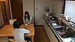 面白半分で母ちゃんをうPしてみたら反応が良かったので夜這してみた 岩倉しずく サンプル画像1