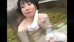 温泉に入る女 サンプル画像4