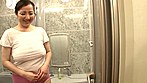 近親相姦母子スワップ 僕の母親を抱かせてやるから、キミの母さんをヤらせてくれ。 高山佳代子 秋吉多恵子 サンプル画像10