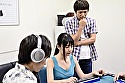 つぼみの永遠の美少女が濡れる卑猥な指先 画像2