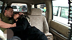 車内でセンズリ見てもらったら、外から誰かに見つかりそうなスリルに興奮しちゃった素人娘たち サンプル画像9