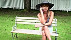 旦那とのSEXでは満たされないセレブ巨乳妻がホームレス達の虜に！キンタマに精子溜まりっぱなしの性に飢えた路上生活者集団の激しい汚チ〇ポ突きに堕ちた不貞妻が何度も中出し懇願！ サンプル画像2