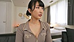 体液とろとろ滴らせて年下男子を貪りしゃぶるM男喰いママ活性交 雪代美鳳 画像1