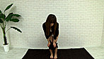 会社に内緒でパンツを売ってマ●コを見せる女 OL 伊東麻由 サンプル画像14