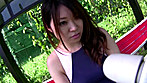 野外に滴り落ちる露出狂女の粘着体液 - Image 12
