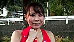 「上半身の締め付けは良くない」という健康法に則って、今、マラソン女子の間でノーブラスタイルが流行っている！でも走行中に乳首が擦れてHな気分になっちゃうらしい･･･ サンプル画像4