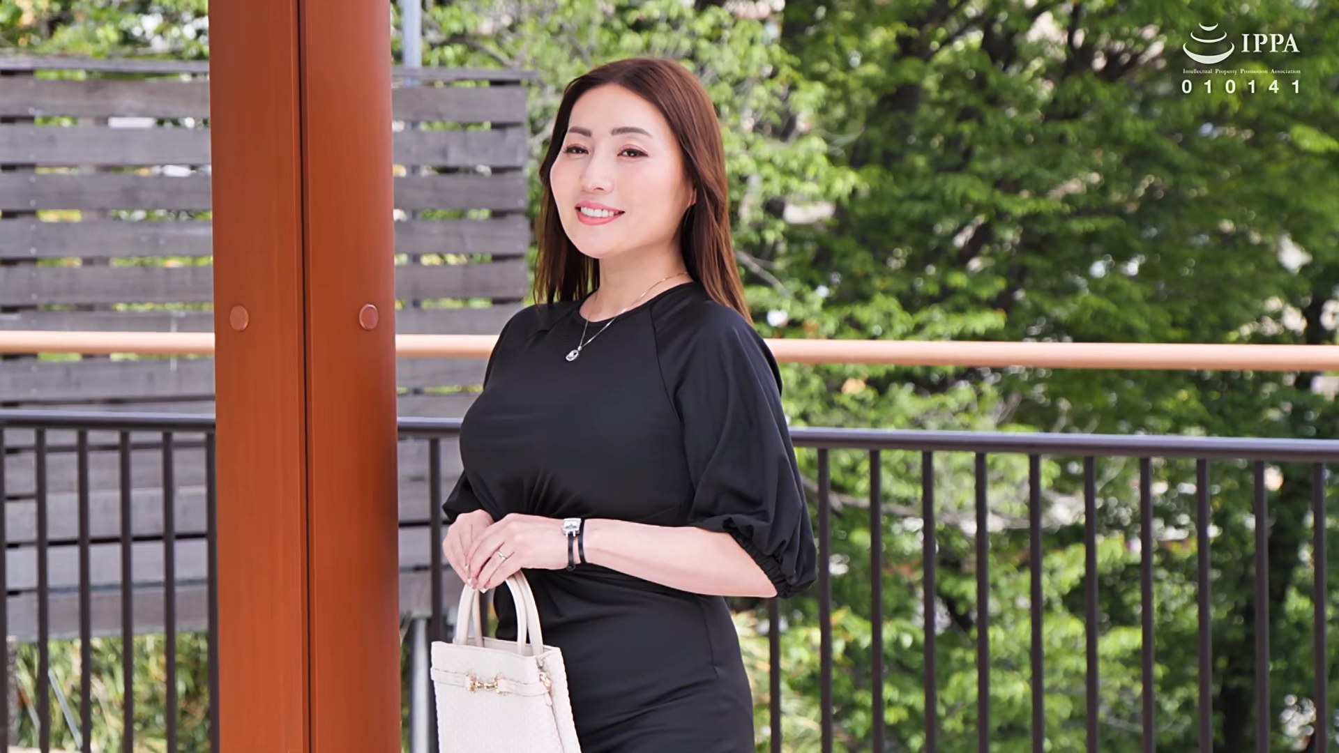 初撮り人妻ドキュメント 春田河南 四十三歳のサンプル動画
