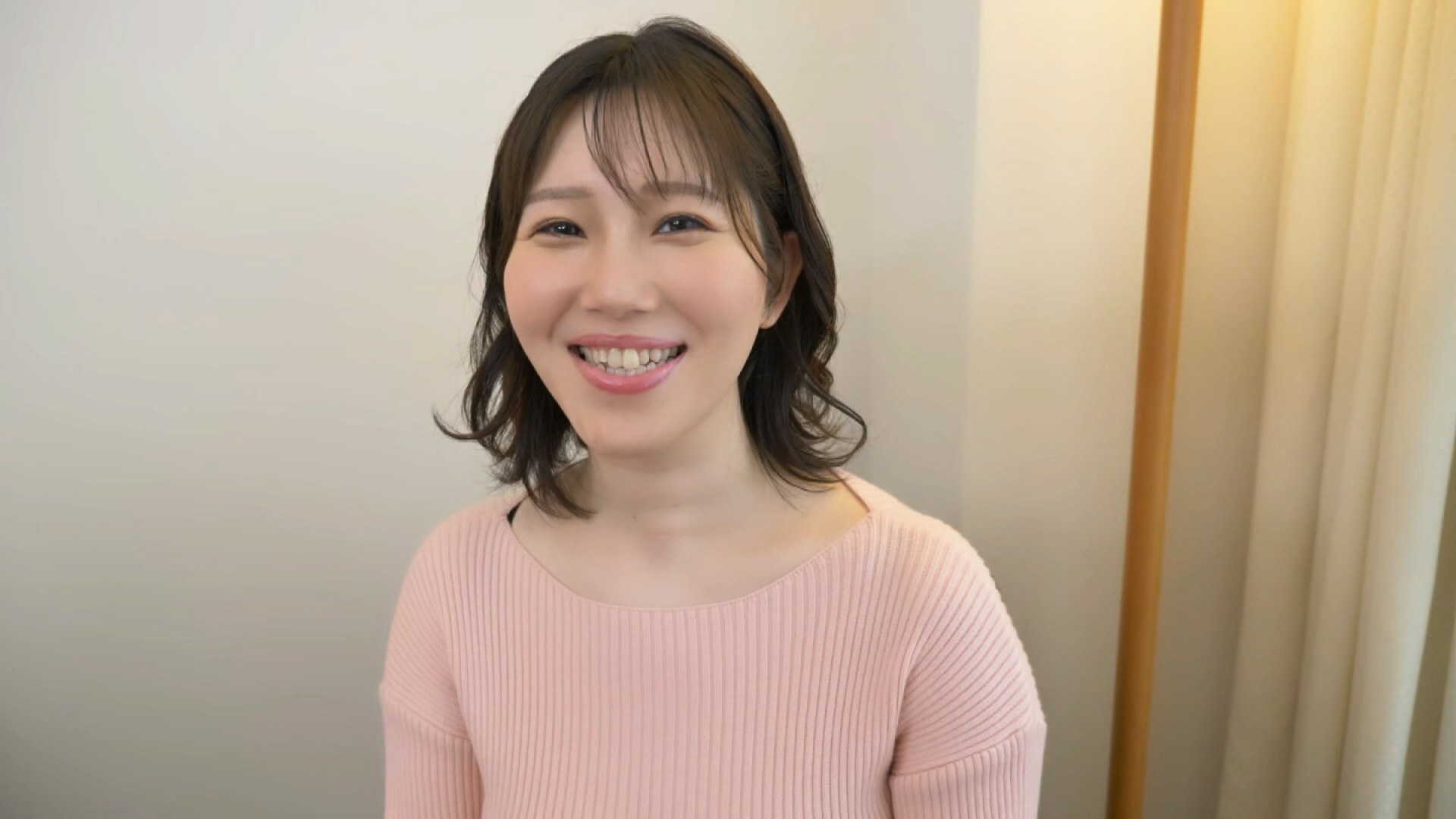 【街中では二度見確定のIカップ爆乳】35歳の潮フキ無防備巨乳妻のサンプル動画