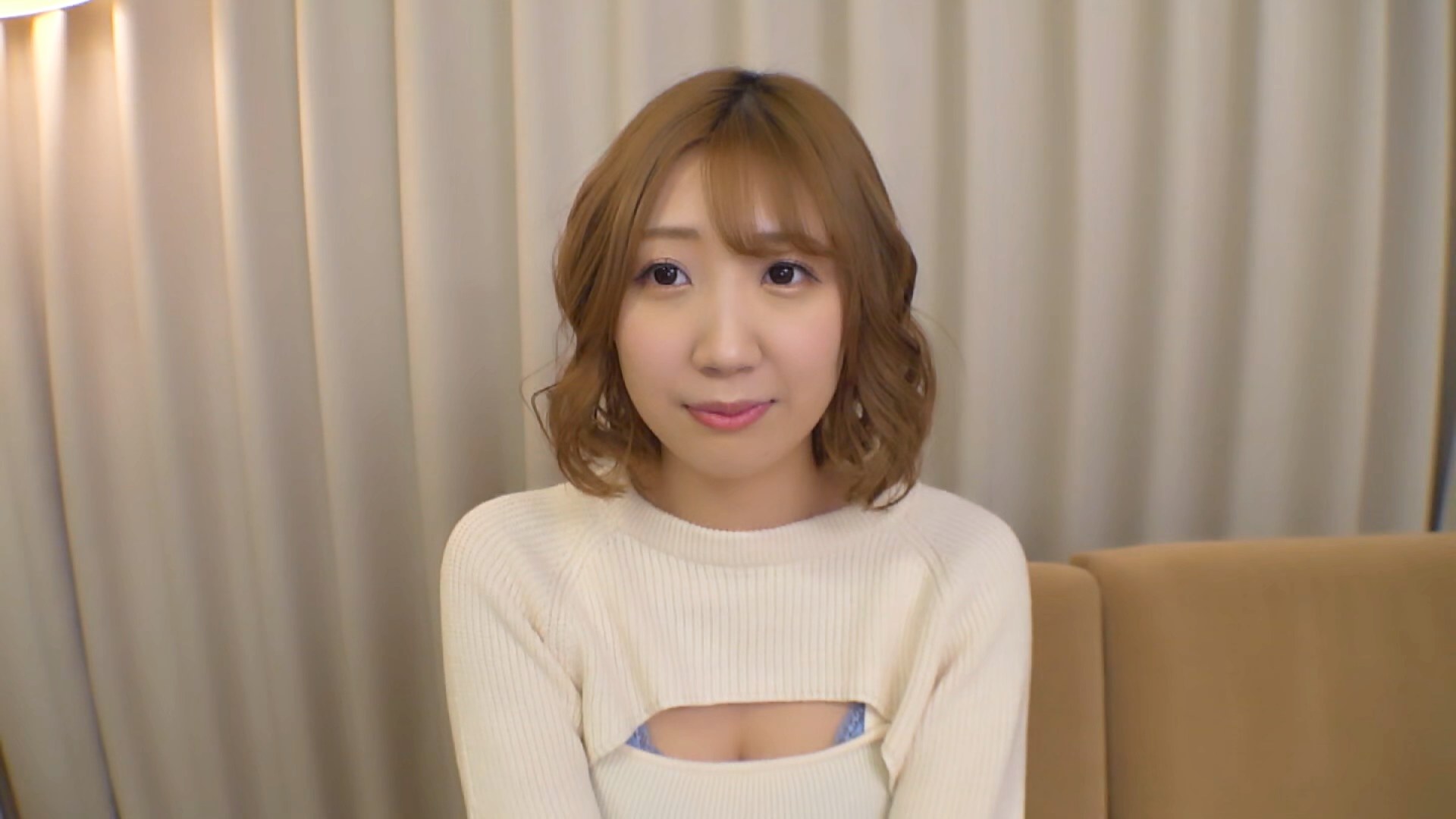 【私の地元では不倫とかできないんです】東京にはSEXをする為に来たこのビジュで29歳のヤリタイ盛り奥様のサンプル動画