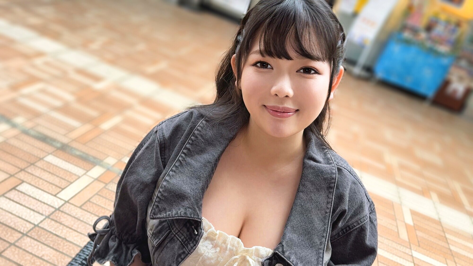 性欲いイケメン限定逆ナン巨乳 肉食系地味お姉さん痴女炸裂即ハメ生中出しのサンプル動画