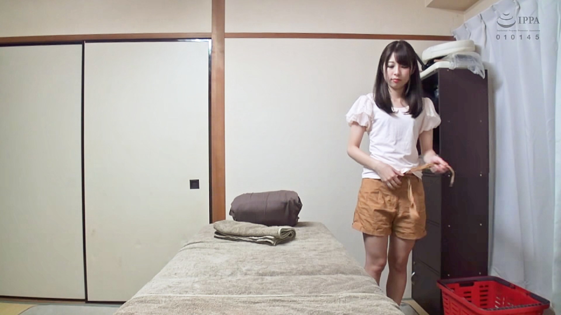 あおいれな 魔法のオイルで快感マッサージ - アダルト動画 ソクミル