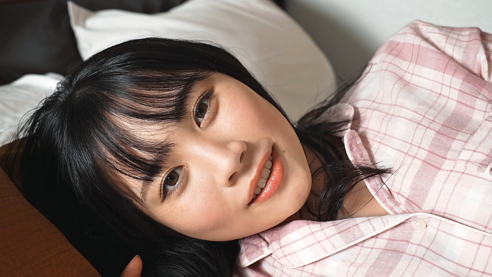 聖なる季節 篠見星奈のサンプル動画